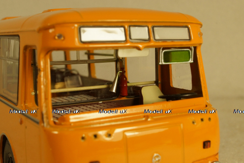 Лиаз-677М охра, Classicbus 1:43