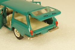Газ-2402 Волга, такси, зеленая, Тантал/Радон  1:43