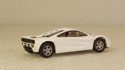 McLaren F1 Roadcar white, 870133822, Minichamps 1:87