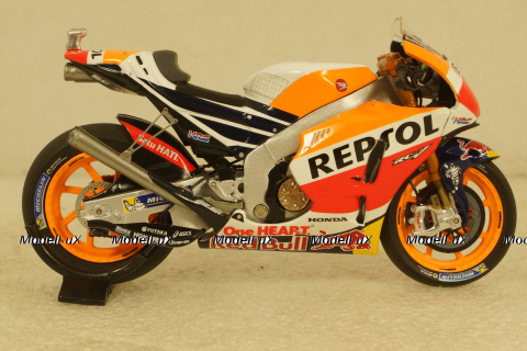 Honda RC213V #26 MotoGP 2017 Dani Pedrosa, 182171126, Minichamps 1:18