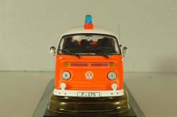 Volkswagen T2 Fire engine Frankfurt 1972, 400053091, Minichamps 1:43