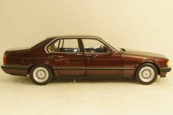 BMW 730i (E32) 1986 red, 100023007, Minichamps 1:18