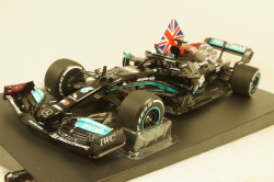 Mercedes AMG Petronas Formula1 Team W12E Performance L. Hamilton Winner British GP 2021, Minichamps 1:18