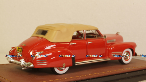 Cadillac Series 62 Sedan Convertible Red Closed top 1941, GLM119202, GLM Models 1:43