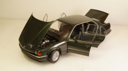 BMW 730I (E32) 1986 Green Metallic, 100023004, Minichamps 1:18