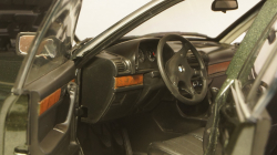 BMW 730I (E32) 1986 Green Metallic, 100023004, Minichamps 1:18