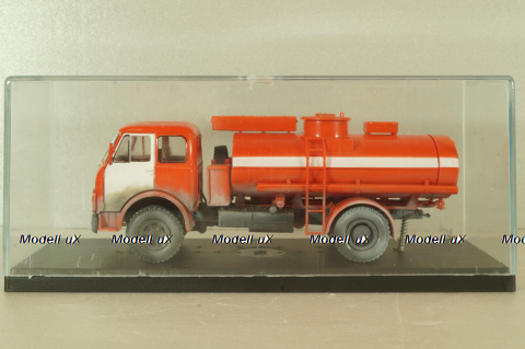 АЦ-8-5334, пожарный на шасси Маз-5334, со следами эксплуатации, Improved models 1:43