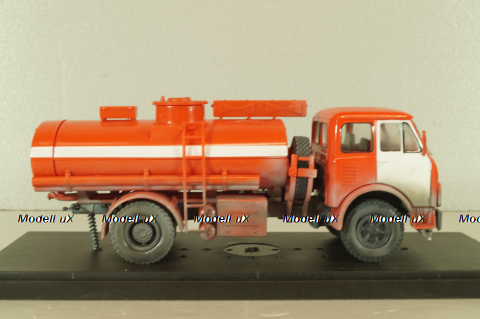 АЦ-8-5334, пожарный на шасси Маз-5334, со следами эксплуатации, Improved models 1:43
