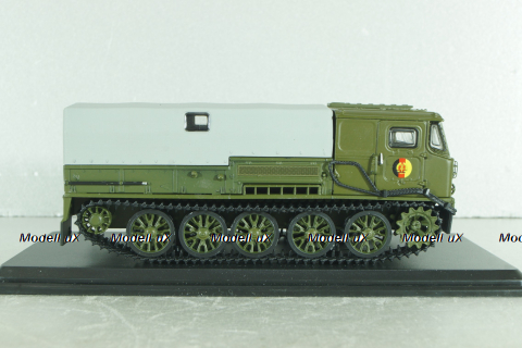 АТС-59Г гусеничный быстроходный артиллерийский тягач NVA 1969г, хаки, PCL47025, Premium ClassiXXs 1:43