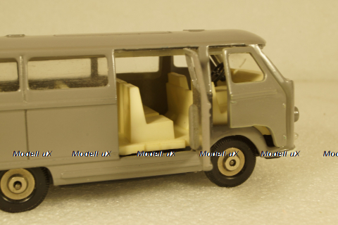 Раф-977 Латвия, з-д Двигатель 1:43  