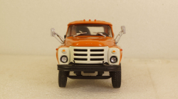 Зил-133ВЯ тягач, рыжий, Алник43 1:43