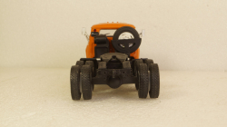 Зил-133ВЯ тягач, рыжий, Алник43 1:43