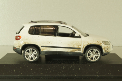 Volkswagen Tiguan 2007, white (dirty version), Schuco 1:43