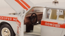 Газ-2402 Волга Скорая медицинская помощь, Тантал/Радон 1:43 