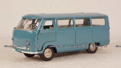 РАФ-977 Латвия синий, з-д Двигатель 1:43 