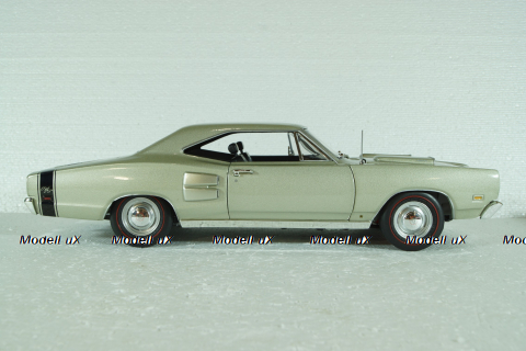 Dodge Coronet R/T 1969, silver metallic, AutoWorld 1 :18