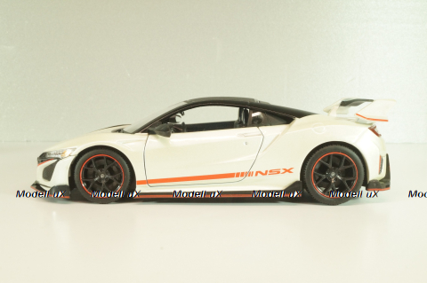 Acura NSX 2018 white/black, 32536, Maisto 1:24
