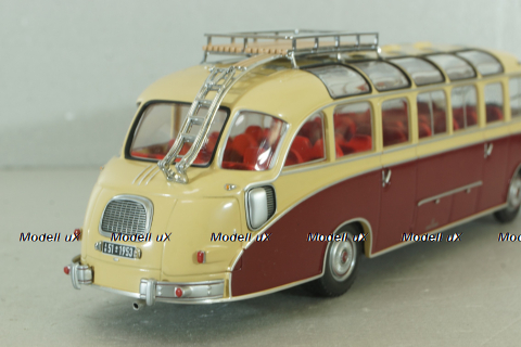 Setra S 8 bus 1953, red/beige, 439030080, Minichamps 1:43