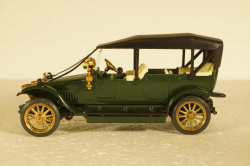 Руссо-Балт С24-40, А22, 1983г., зеленый на зеленом Тантал/Радон 1:43