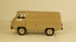 УАЗ-452, фургон, конверсия 1:43