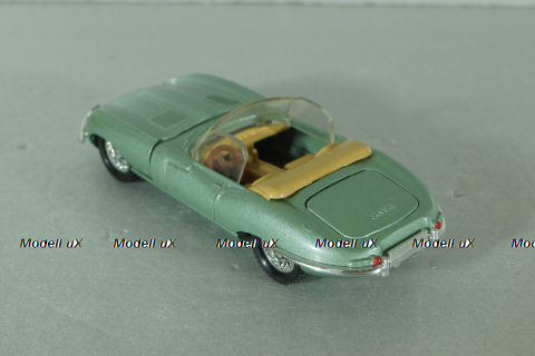 Jaguar E-type Cabrio 1961, light green, Eligor 1:43