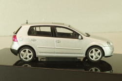 Volkswagen Golf V 5-doors 2003, silver, 59774, AutoArt 1:43
