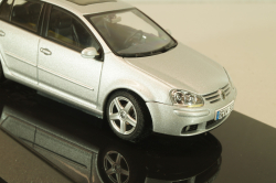 Volkswagen Golf V 5-doors 2003, silver, 59774, AutoArt 1:43
