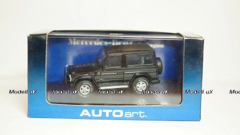 Triumph 3rd-Set: sport Triumph Collection, RHD, each 1x Spitfire, TR6 and stay, Vanguards 1:43