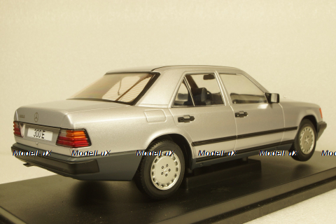 Mercedes 300 E (W124) 1984 silver, MCG18285, MCG 1:18