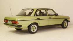 Mercedes 200 AMG W123 1984 green met., 183795, Norev 1:18