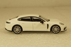 Porsche Panamera 2015 White, 870067102, Minichamps 1:87