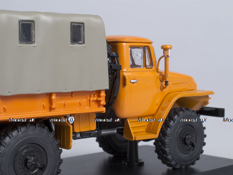 Урал-375Д бортовой с тентом 1964, оранжевый, SSM1104, SSM 1:43