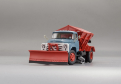 Пескоразбрасыватель ПР-130  "АВТОЭКСПОРТ", 1971г., 113042, DiP Models 1:43