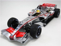 McLaren Mercedes MP4/21 Lewis Hamilton F1 Testing Silverstone 2006, 530064418, Minichamps 1:18