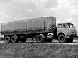 МАЗ-5205А полуприцеп с тентом, Viko models 1:43