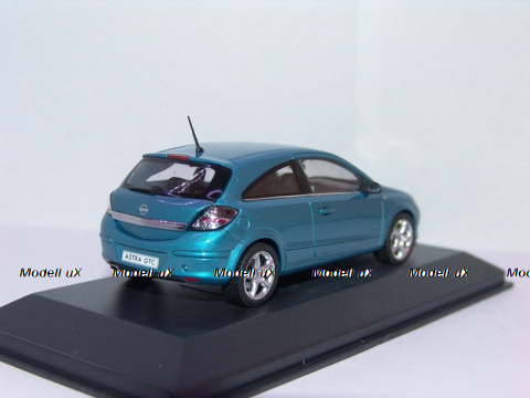Opel Astra GTC 2005
