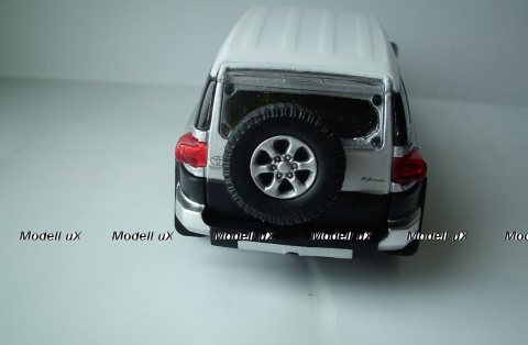 Toyota Fj Cruiser, DP4000W, Saico 1:43
