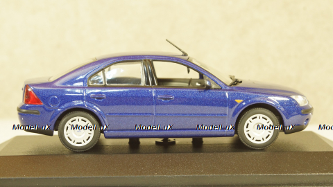 Ford Mondeo Saloon 2001 bluemetallic, Minichamps 1:43