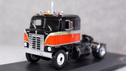 Kenworth Bullnose 1950 black/red, TR036, IXO 1:43