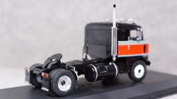 Kenworth Bullnose 1950 black/red, TR036, IXO 1:43