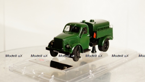 ГАЗ МЗ-51М 1968 г. Москва, 105115, DiP Models 1:43