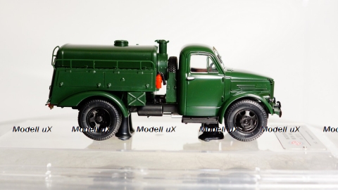 ГАЗ МЗ-51М 1968 г. Москва, 105115, DiP Models 1:43