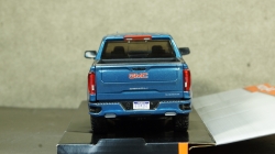 GMC Sierra 1500 Denali Crew Cab metallic-blue, MOM79362BLUE, MotorMax 1:24