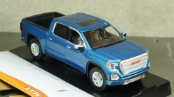 GMC Sierra 1500 Denali Crew Cab metallic-blue, MOM79362BLUE, MotorMax 1:24