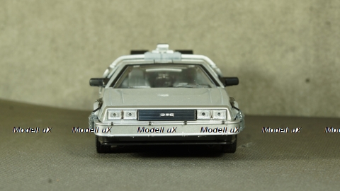 DeLorean Back to the Future II Flying Wheel Version, WEL22441FV, Welly 1:24 