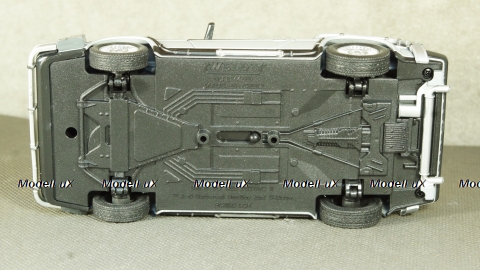 DeLorean Back to the Future II Flying Wheel Version, WEL22441FV, Welly 1:24 