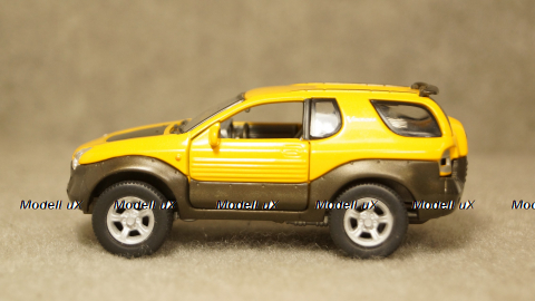 Набор: BMW X5 E53 light green + Isuzu VehiCross yellow, Cararama 1:43