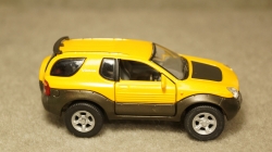 Набор: BMW X5 E53 light green + Isuzu VehiCross yellow, Cararama 1:43