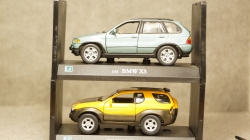 Набор: BMW X5 E53 light green + Isuzu VehiCross yellow, Cararama 1:43