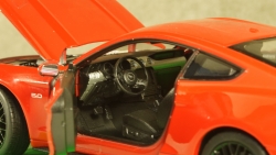 Ford Mustang GT red, WEL24062, Welly 1:24